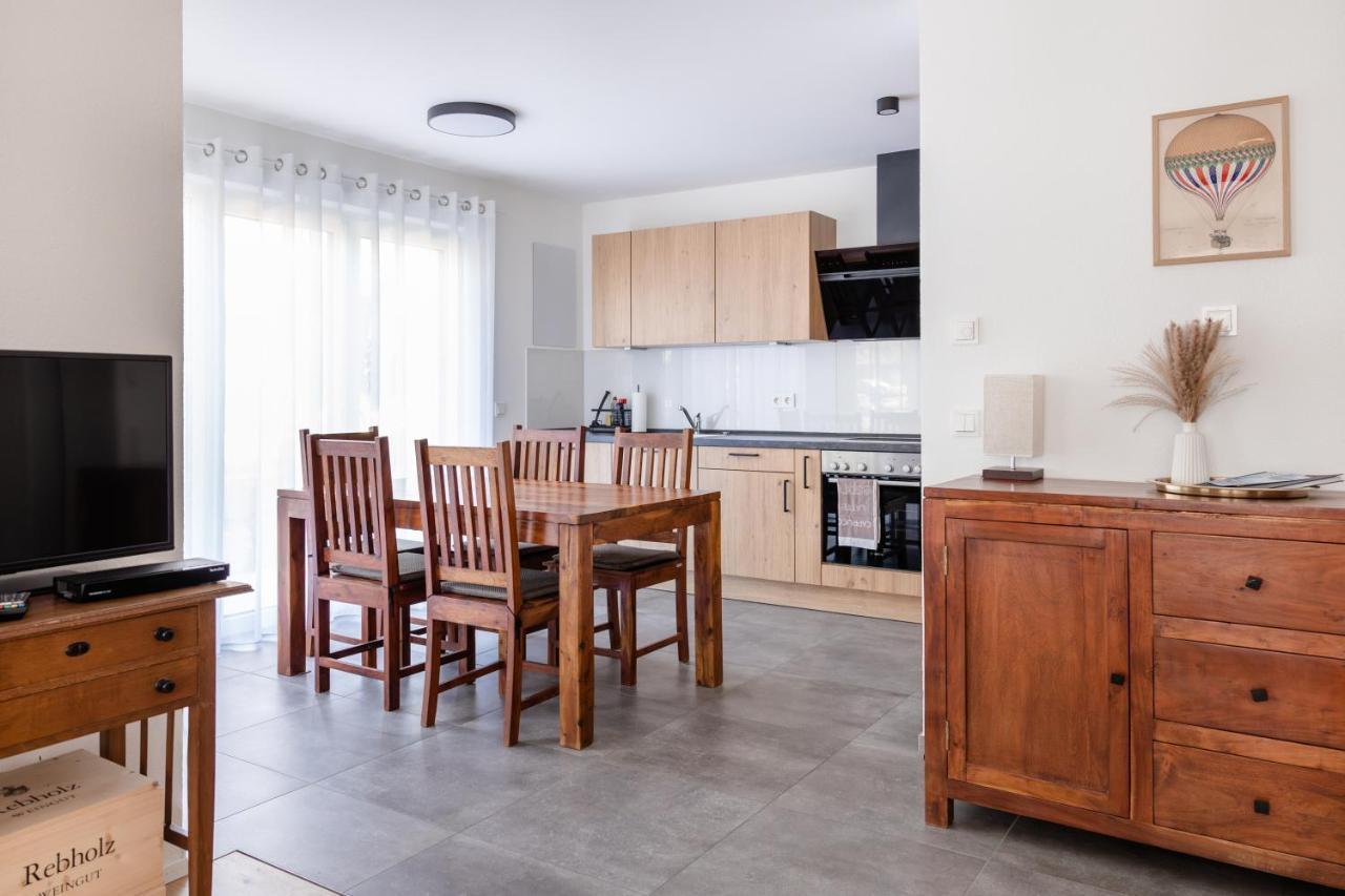Ferienwohnung'Akazie' Mit Terrasse Auf Dem Bodanrueck Радольфцелль-ам-Бодензе Екстер'єр фото