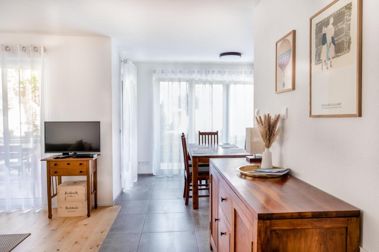 Ferienwohnung'Akazie' Mit Terrasse Auf Dem Bodanrueck Радольфцелль-ам-Бодензе Екстер'єр фото
